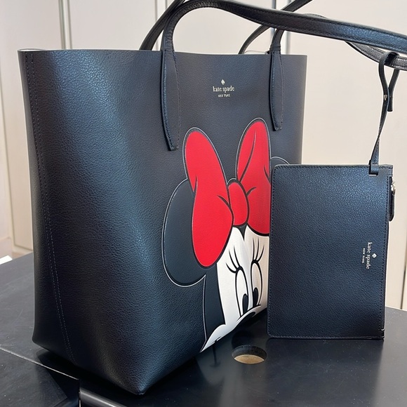 Disney X Kate Spade New York Reversible Minnie Large Tote
NWT
Authentic - Picture 6 of 16